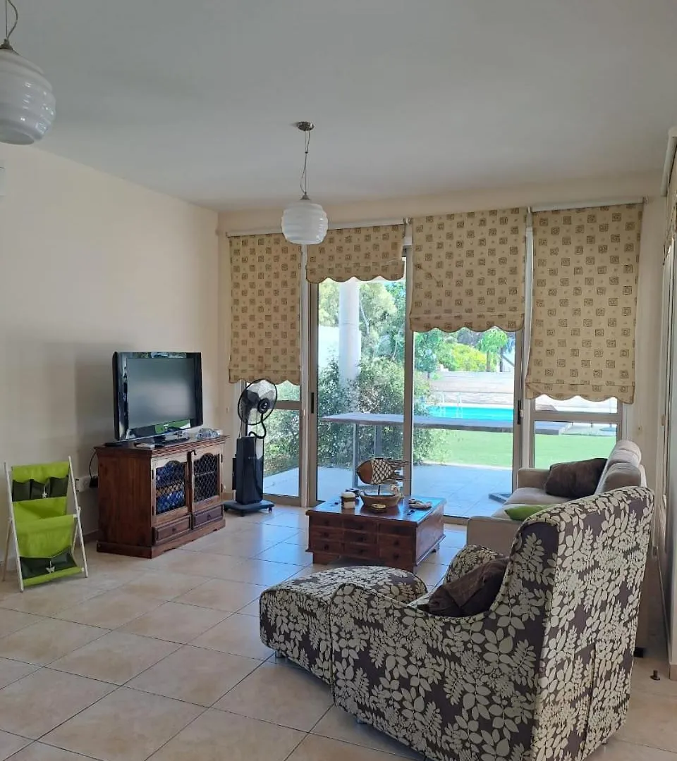 Dream House Villa Meneou 0*,